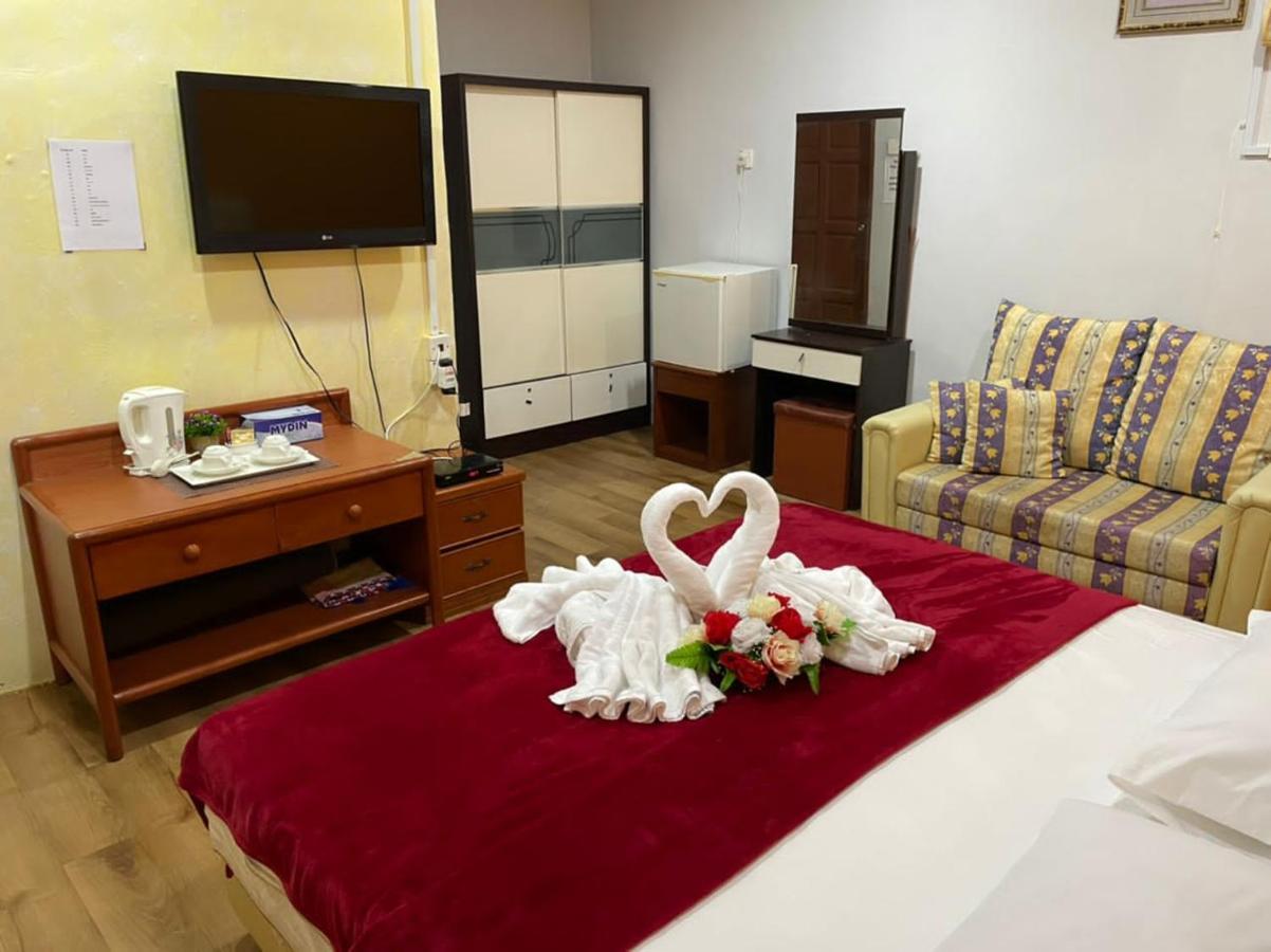 Samudera Hotel Kampung Kuala Besut Ngoại thất bức ảnh