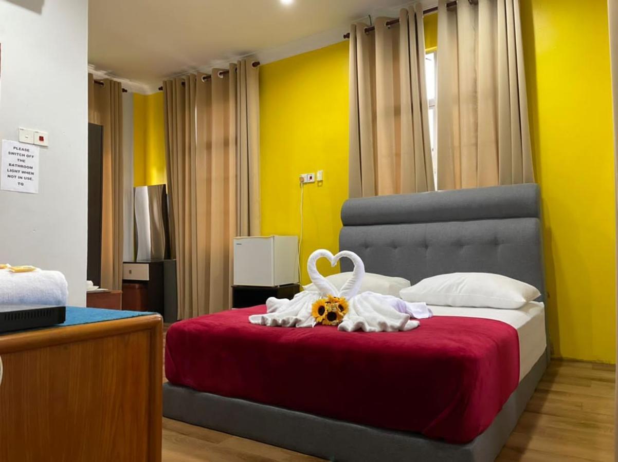 Samudera Hotel Kampung Kuala Besut Ngoại thất bức ảnh