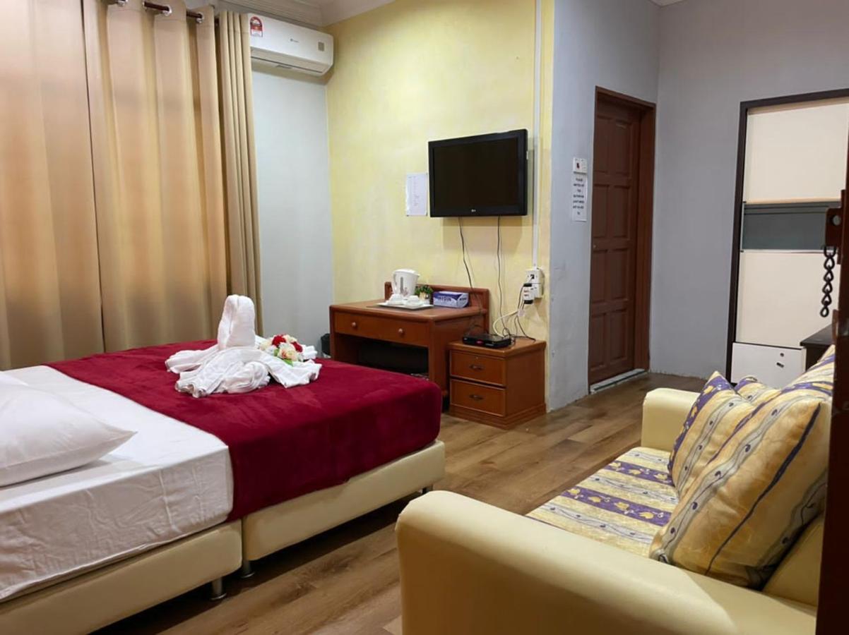 Samudera Hotel Kampung Kuala Besut Ngoại thất bức ảnh