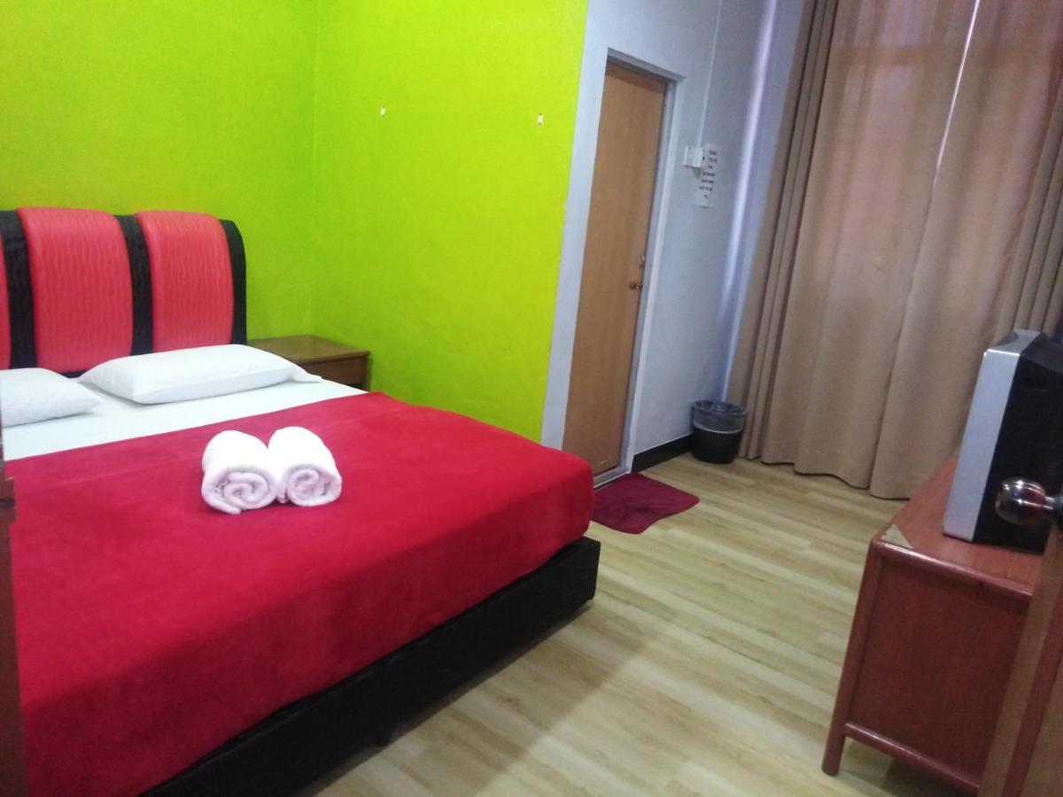 Samudera Hotel Kampung Kuala Besut Ngoại thất bức ảnh